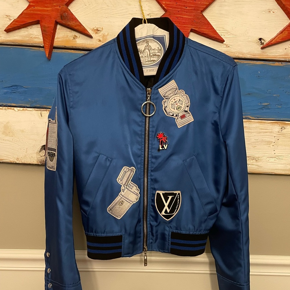 Selling LV bomber jacket.